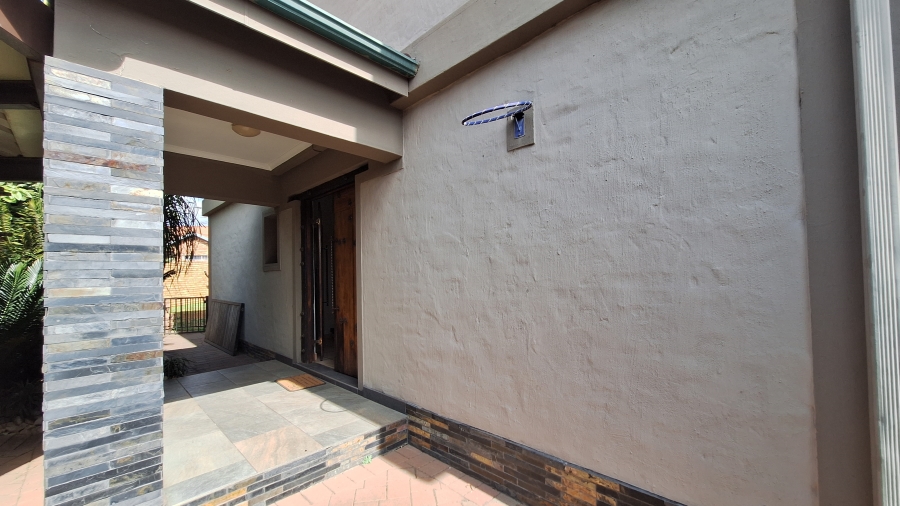 3 Bedroom Property for Sale in Thatchfield Estate Gauteng