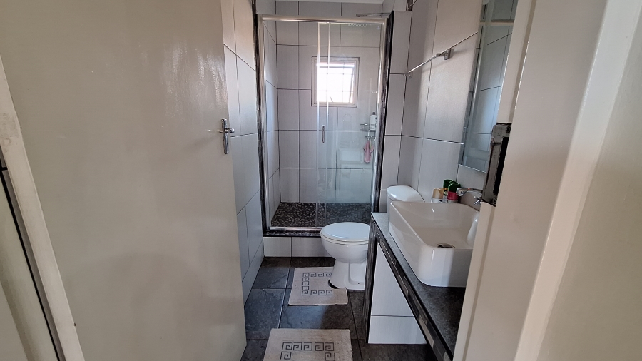 3 Bedroom Property for Sale in Thatchfield Estate Gauteng