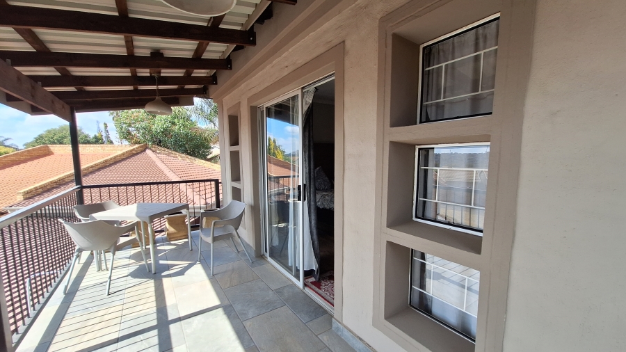 3 Bedroom Property for Sale in Thatchfield Estate Gauteng