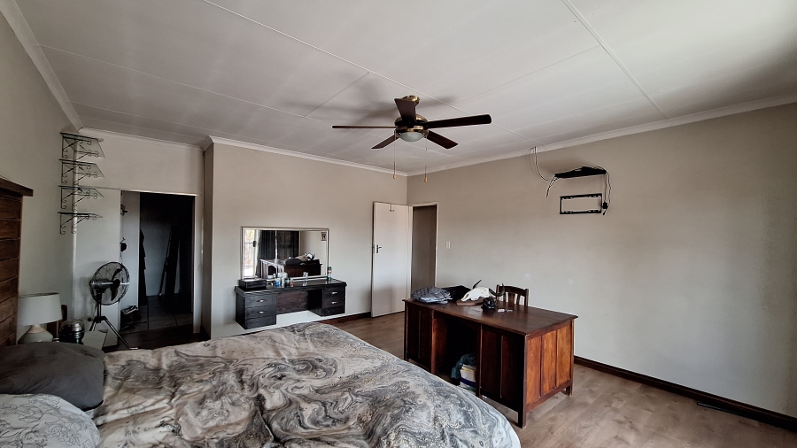 3 Bedroom Property for Sale in Thatchfield Estate Gauteng