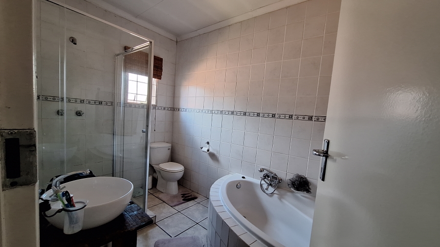 3 Bedroom Property for Sale in Thatchfield Estate Gauteng