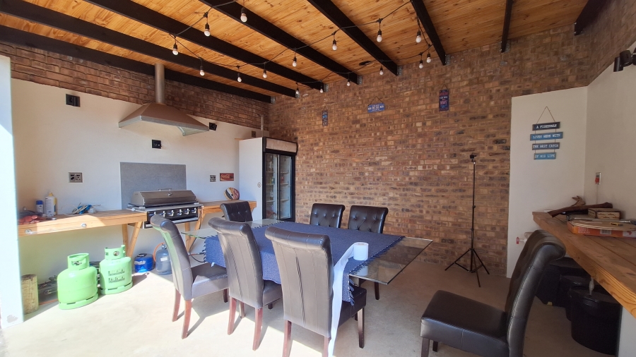 3 Bedroom Property for Sale in Thatchfield Estate Gauteng