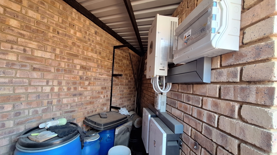 3 Bedroom Property for Sale in Thatchfield Estate Gauteng