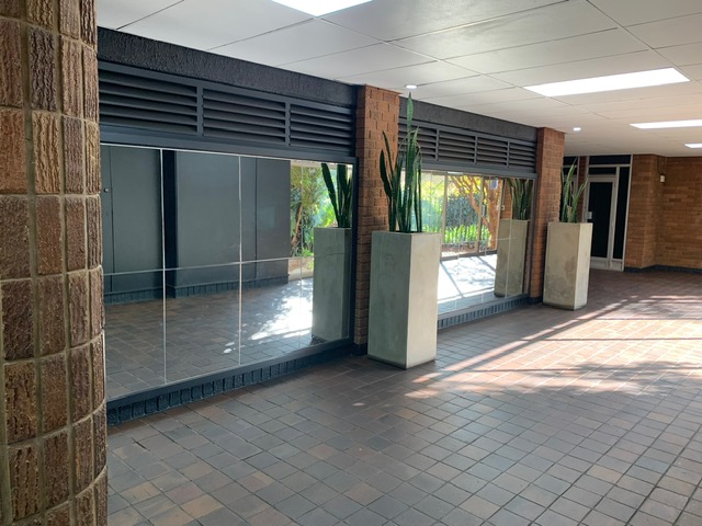 2 Bedroom Property for Sale in La Montagne Gauteng