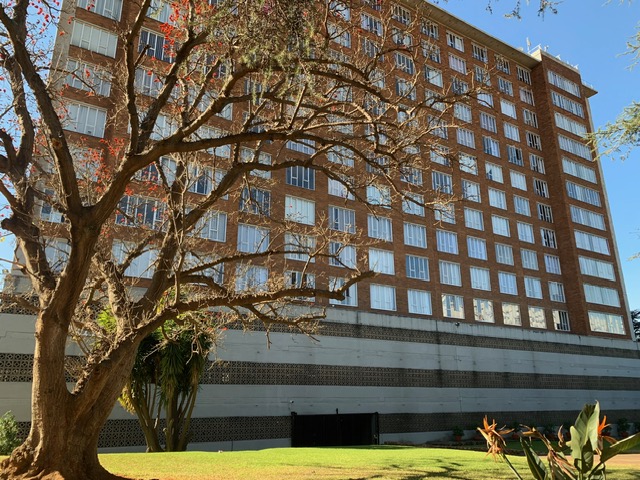 2 Bedroom Property for Sale in La Montagne Gauteng
