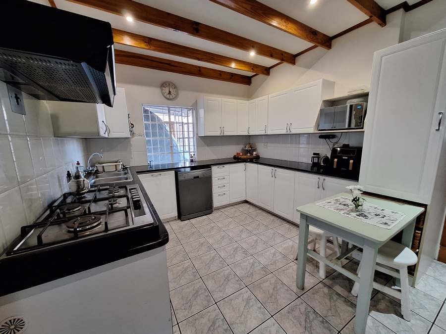 3 Bedroom Property for Sale in Monument Gauteng