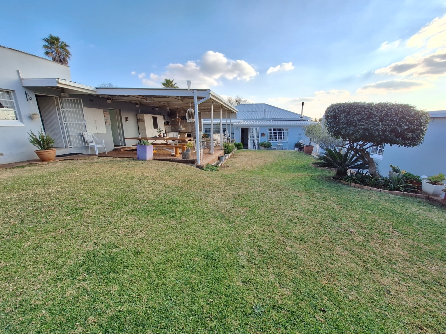 3 Bedroom Property for Sale in Monument Gauteng