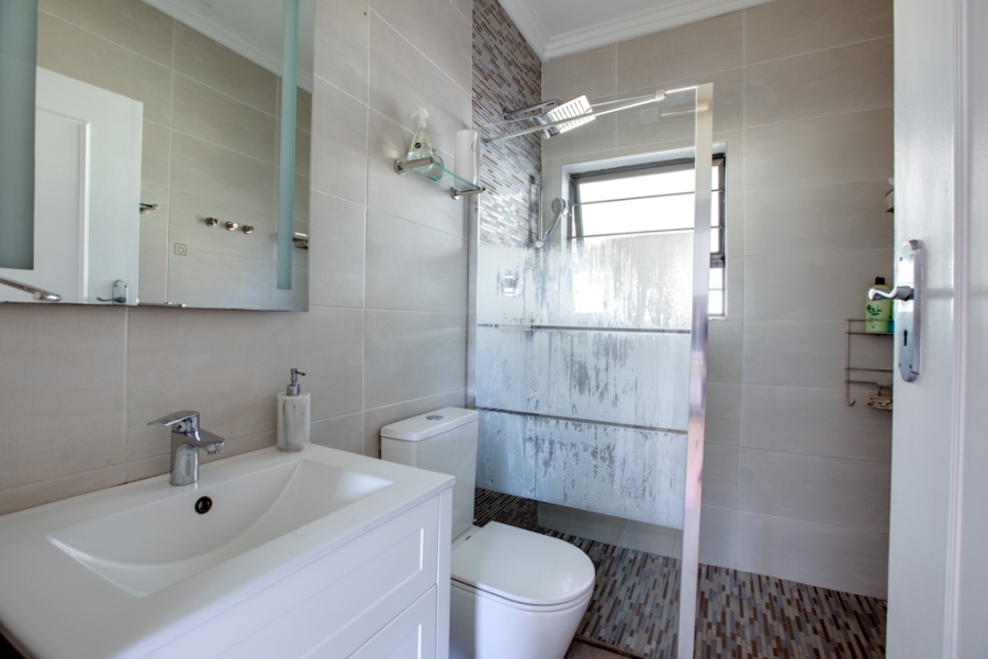 To Let 4 Bedroom Property for Rent in Morningside Gauteng