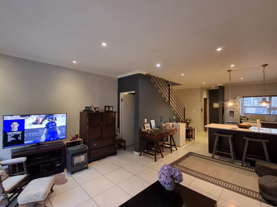 2 Bedroom Property for Sale in Craighall Park Gauteng