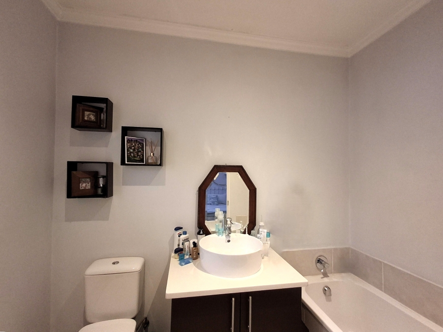 2 Bedroom Property for Sale in Craighall Park Gauteng