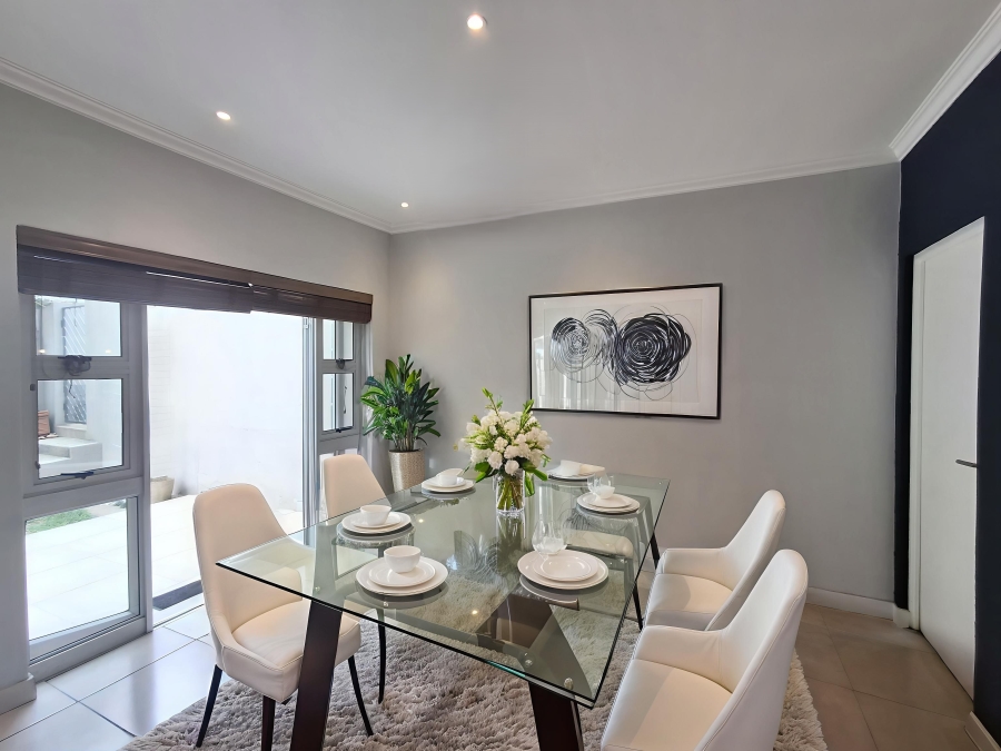 2 Bedroom Property for Sale in Craighall Park Gauteng