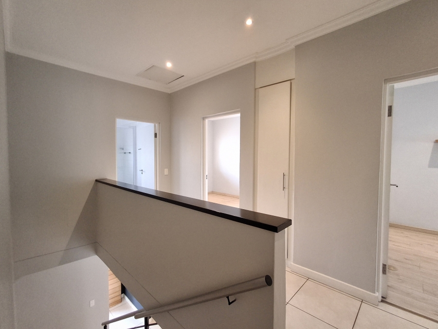 2 Bedroom Property for Sale in Craighall Park Gauteng