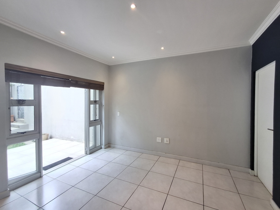 2 Bedroom Property for Sale in Craighall Park Gauteng