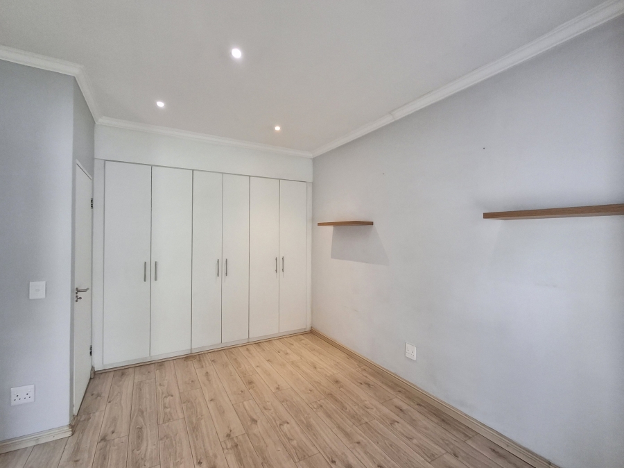 2 Bedroom Property for Sale in Craighall Park Gauteng