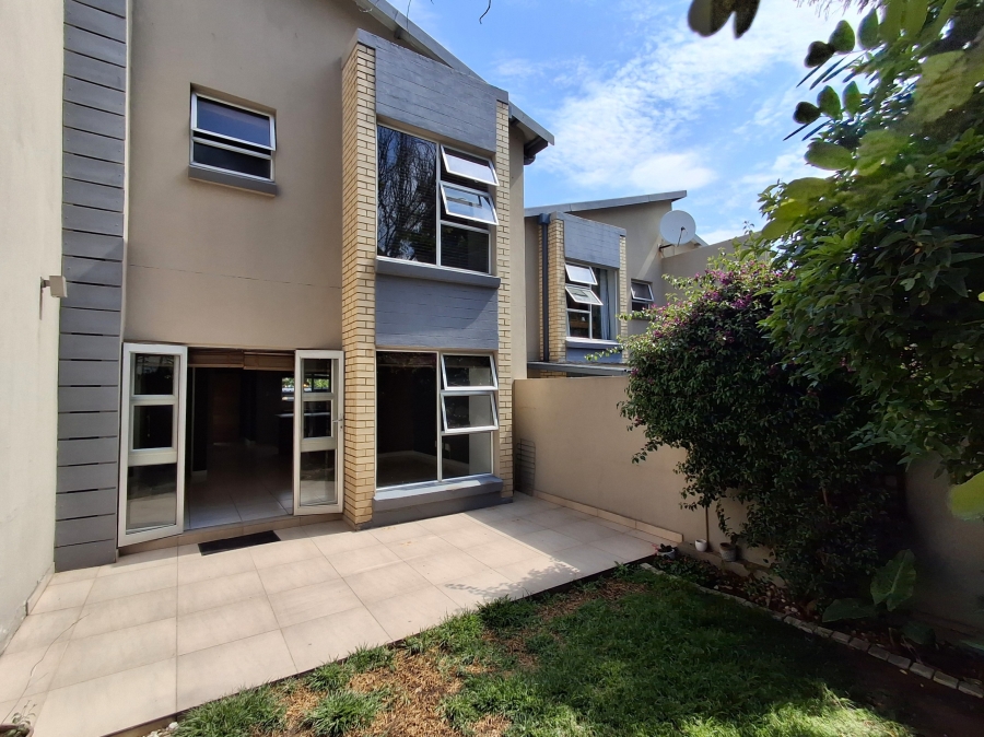 2 Bedroom Property for Sale in Craighall Park Gauteng