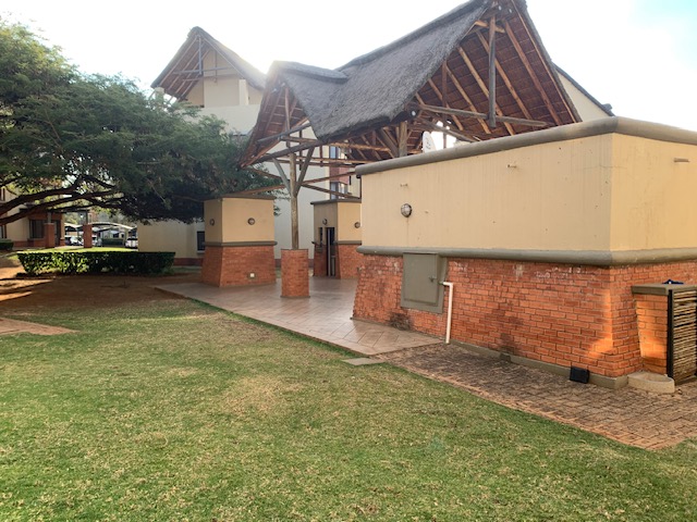2 Bedroom Property for Sale in Zambezi Country Estate Gauteng
