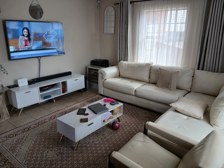 3 Bedroom Property for Sale in Thatch Hill Estate Gauteng