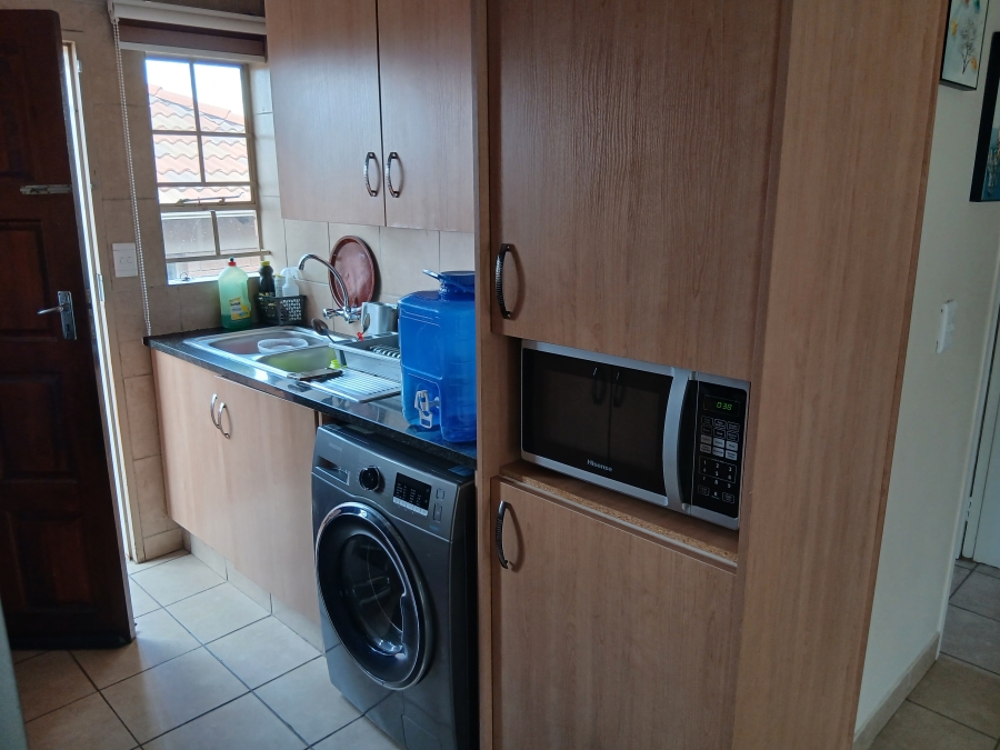 3 Bedroom Property for Sale in Thatch Hill Estate Gauteng