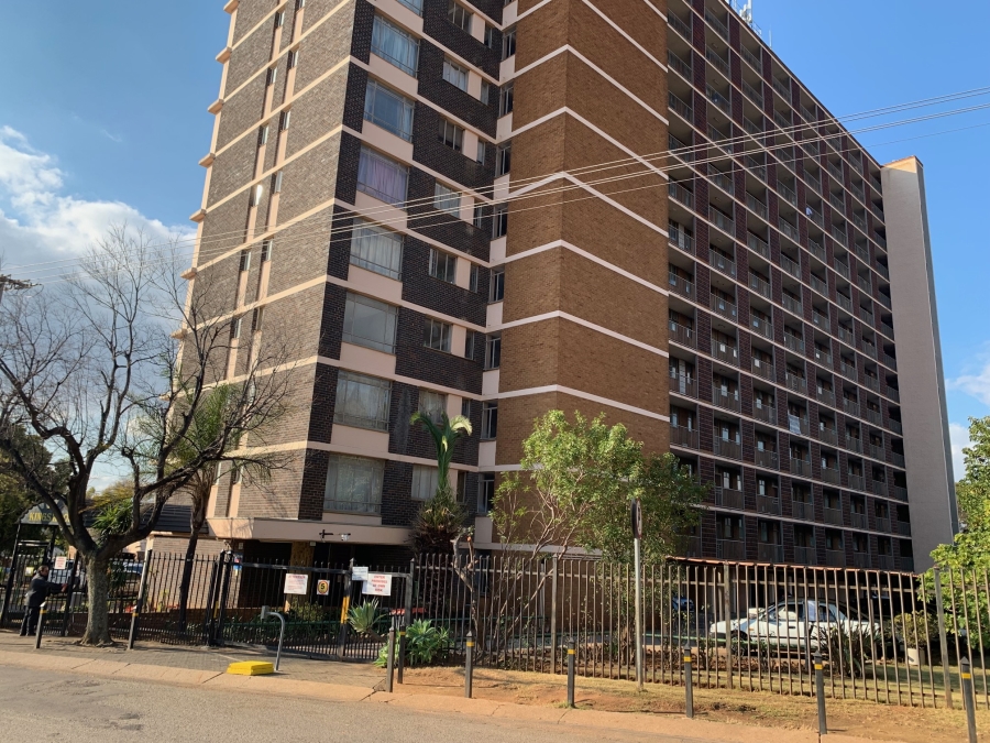 2 Bedroom Property for Sale in Weavind Park Gauteng