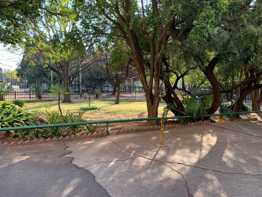 2 Bedroom Property for Sale in Weavind Park Gauteng