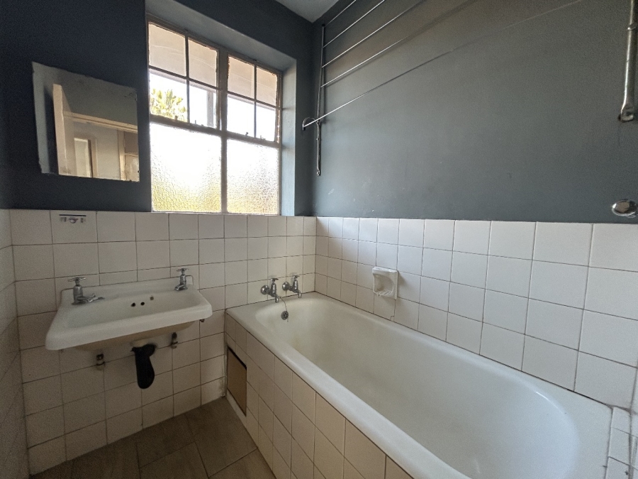 2 Bedroom Property for Sale in Sunnyside Gauteng