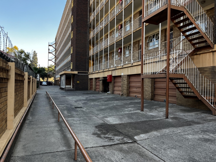 2 Bedroom Property for Sale in Sunnyside Gauteng