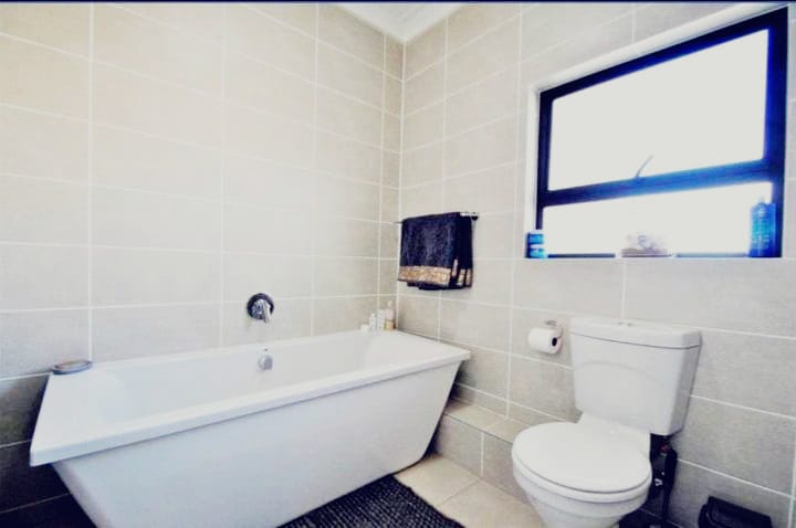 To Let 2 Bedroom Property for Rent in Linbro Park Gauteng