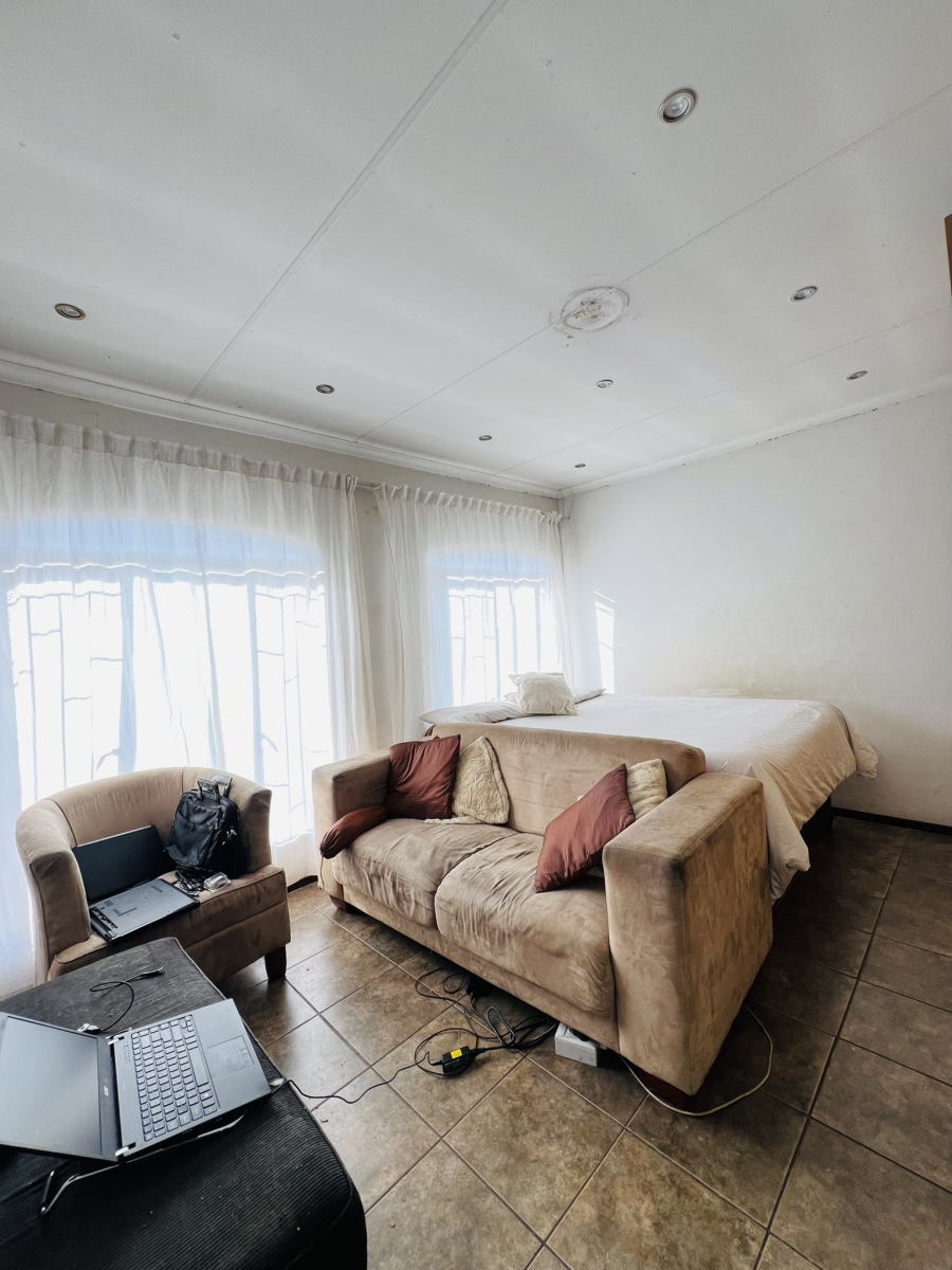 3 Bedroom Property for Sale in Lindhaven Gauteng