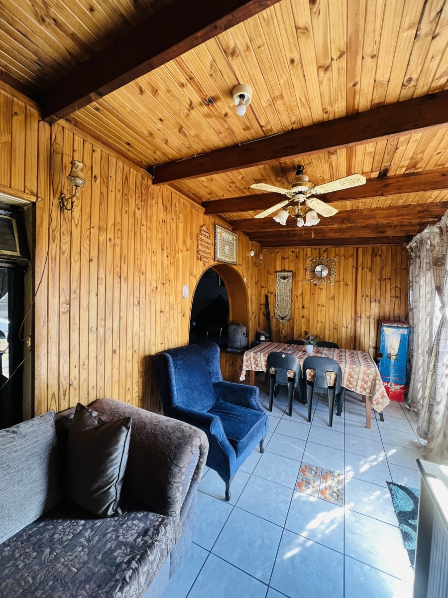 2 Bedroom Property for Sale in Crosby Gauteng