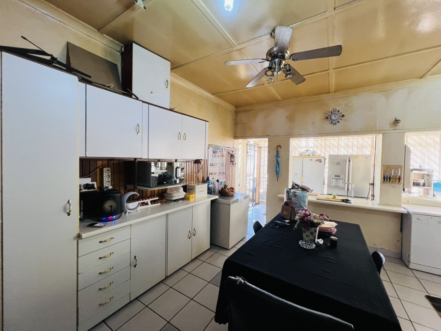 2 Bedroom Property for Sale in Crosby Gauteng