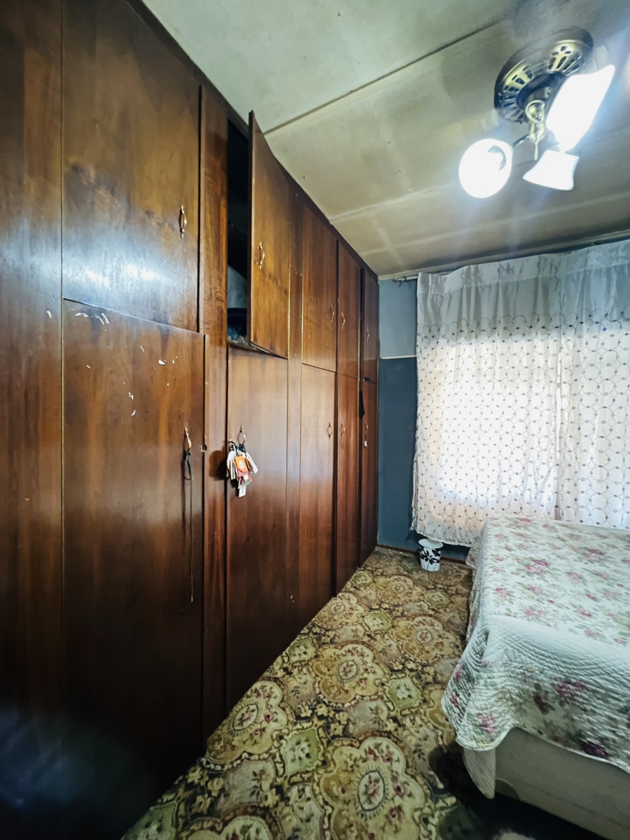 2 Bedroom Property for Sale in Crosby Gauteng