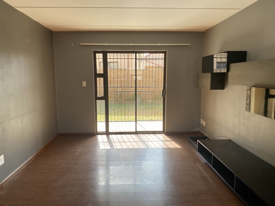 2 Bedroom Property for Sale in Parkrand Gauteng