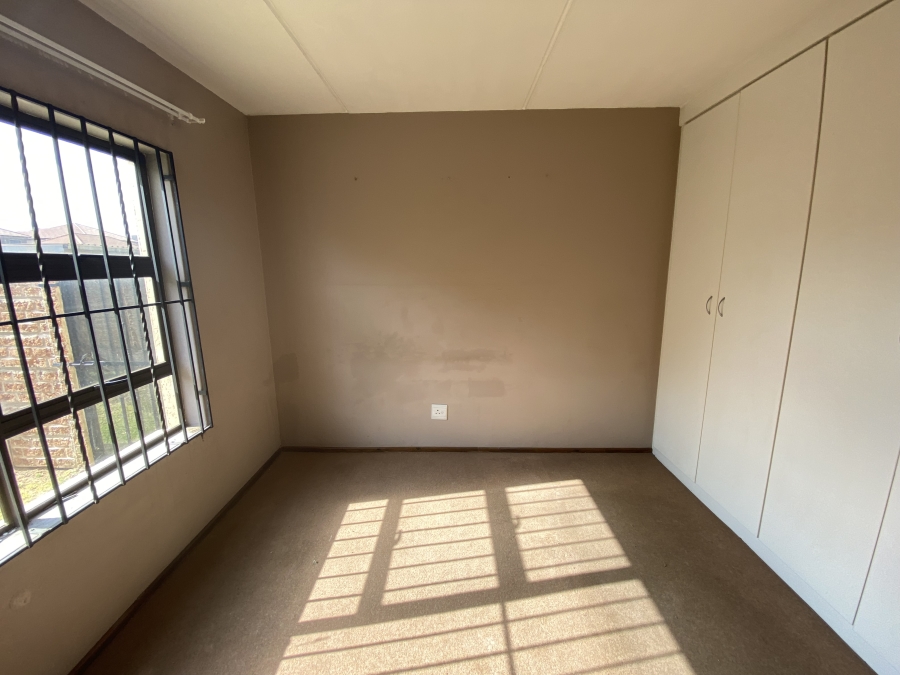 2 Bedroom Property for Sale in Parkrand Gauteng