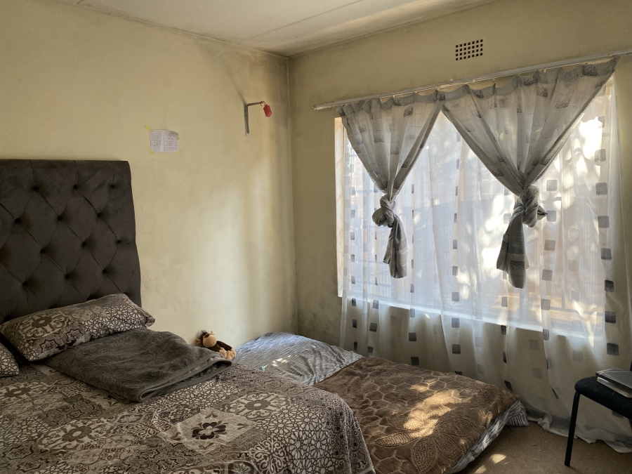 2 Bedroom Property for Sale in Sonneveld Gauteng