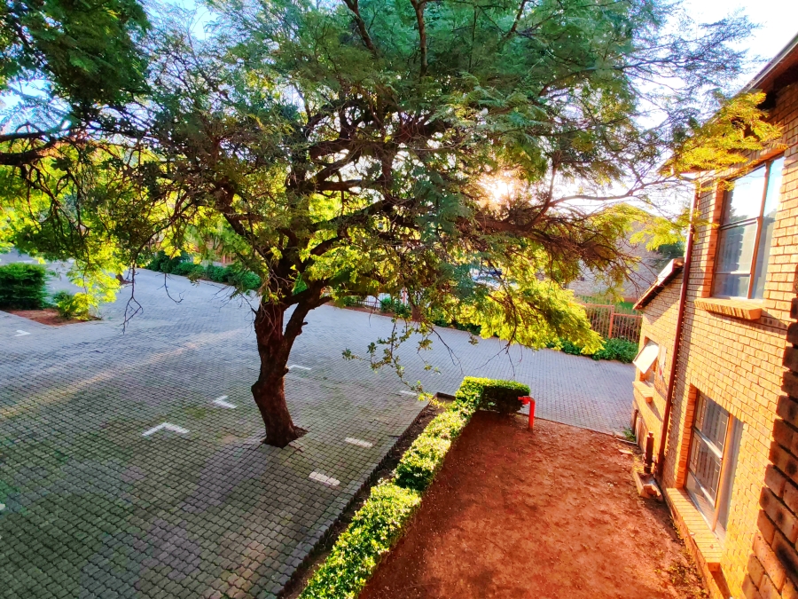 2 Bedroom Property for Sale in Amorosa Gauteng