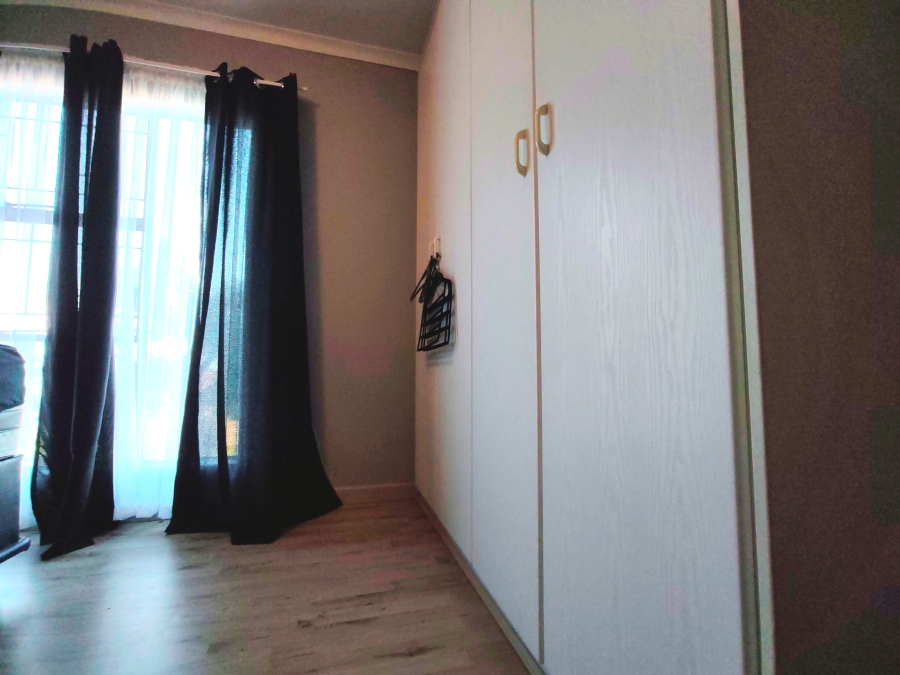 2 Bedroom Property for Sale in Amorosa Gauteng