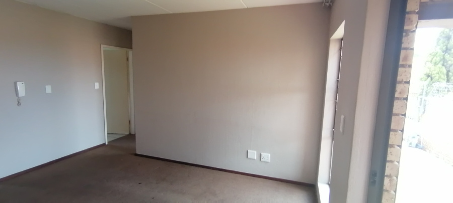 2 Bedroom Property for Sale in Amorosa Gauteng