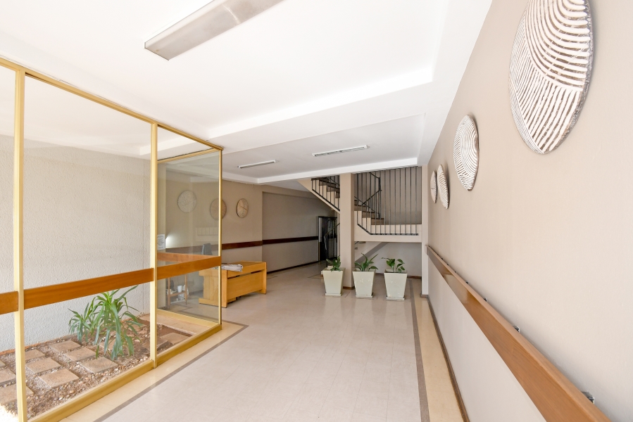 1 Bedroom Property for Sale in Houghton Estate Gauteng