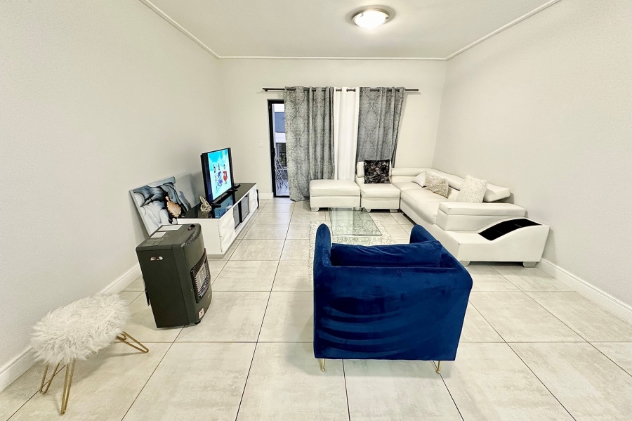 To Let 2 Bedroom Property for Rent in The Polofields Gauteng
