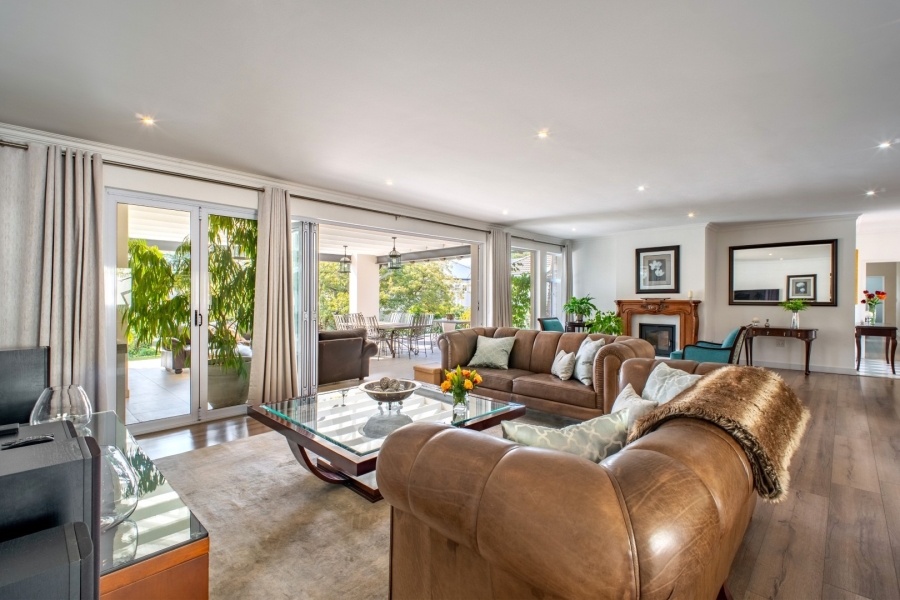 7 Bedroom Property for Sale in Bryanston Gauteng