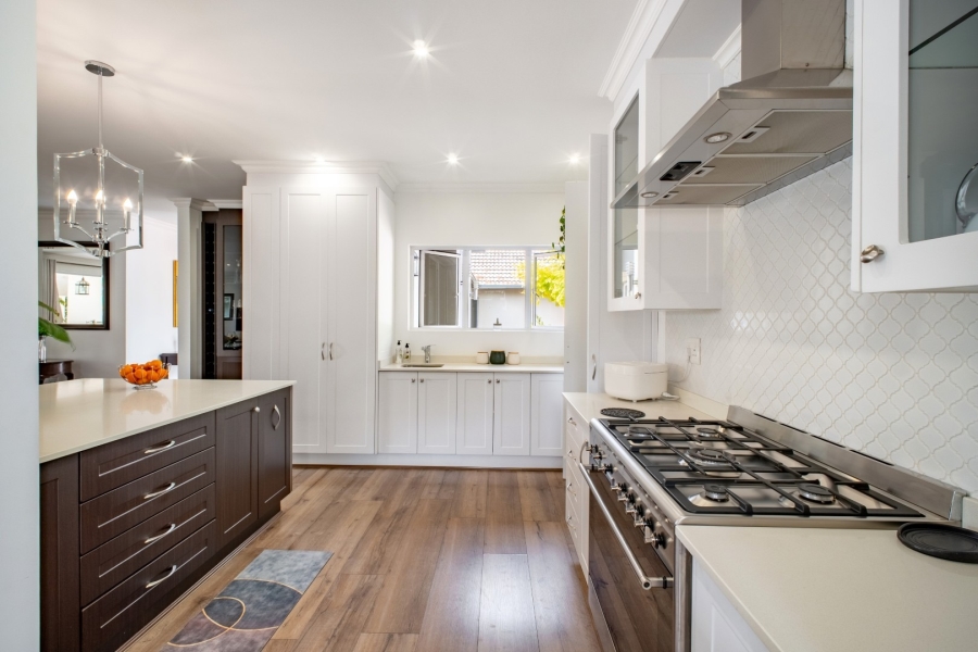 7 Bedroom Property for Sale in Bryanston Gauteng