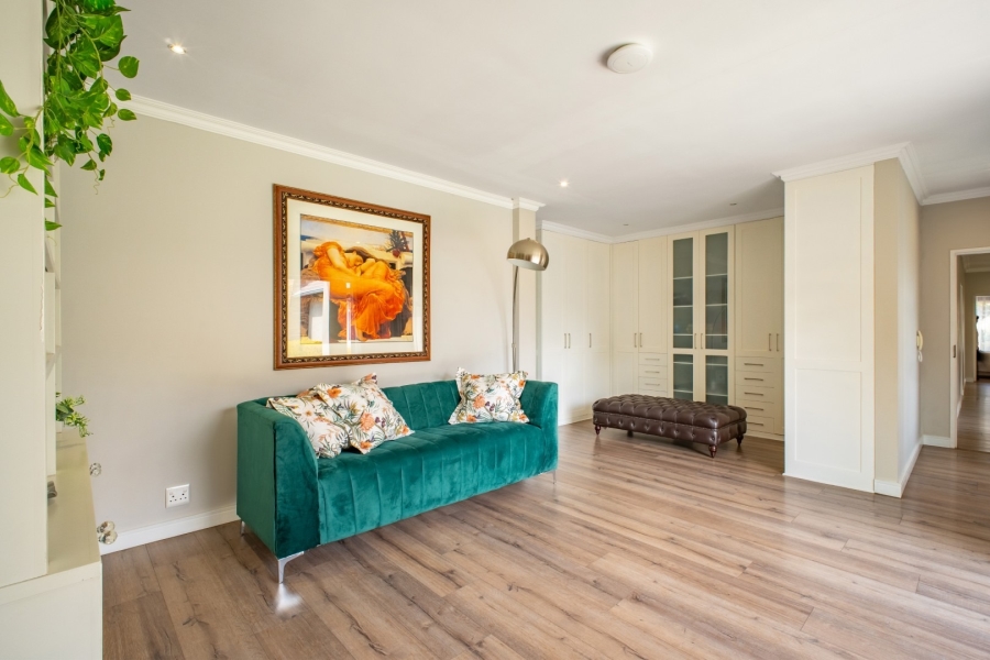 7 Bedroom Property for Sale in Bryanston Gauteng