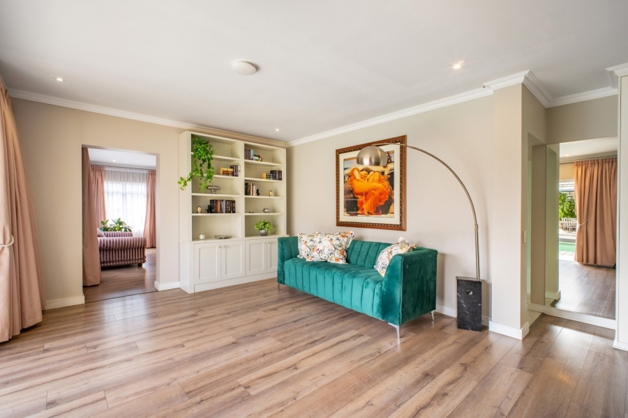 7 Bedroom Property for Sale in Bryanston Gauteng