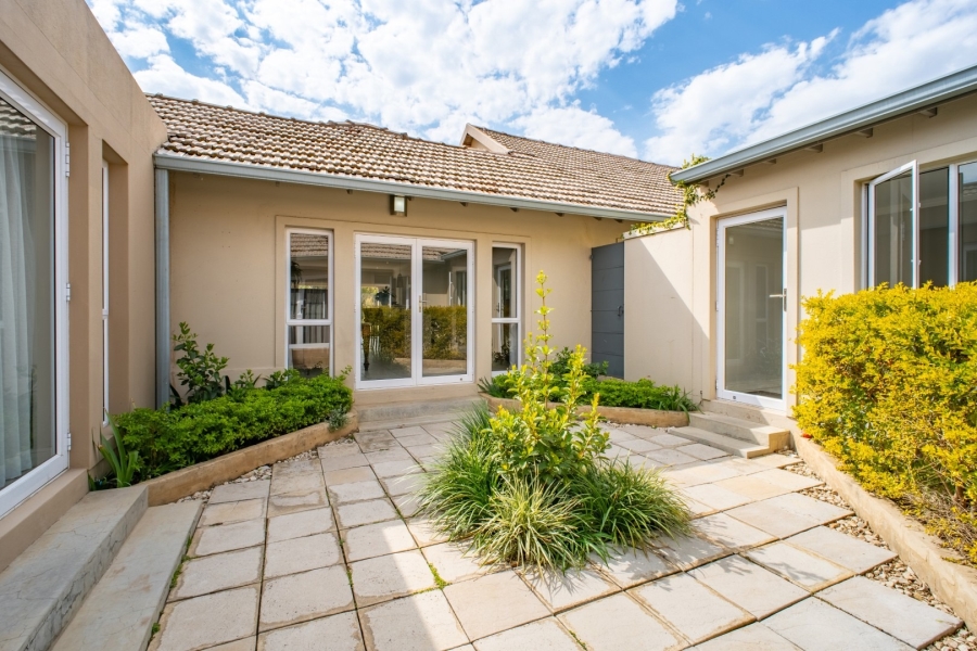 7 Bedroom Property for Sale in Bryanston Gauteng
