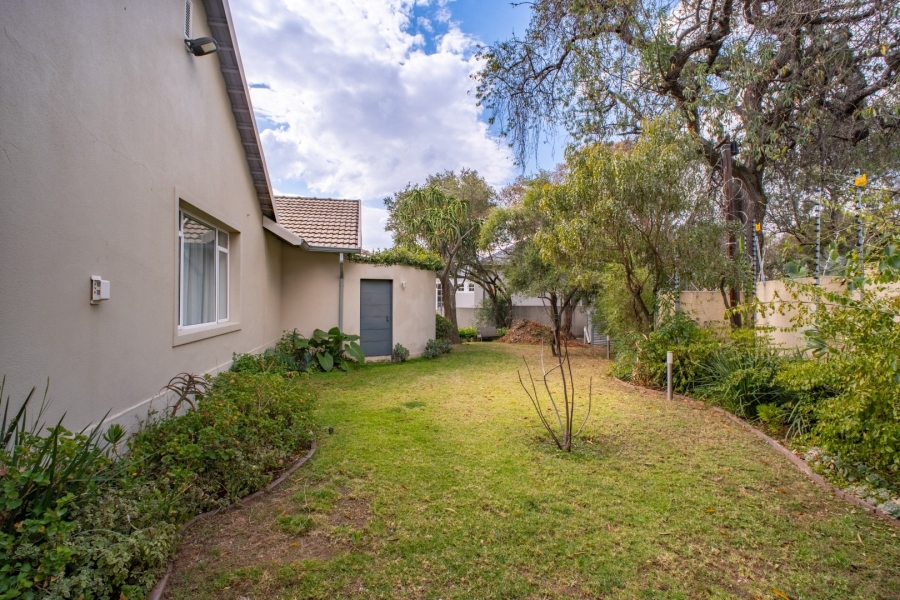 7 Bedroom Property for Sale in Bryanston Gauteng