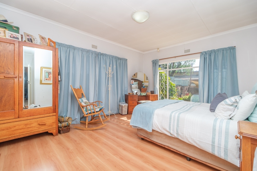 4 Bedroom Property for Sale in Helderkruin Gauteng