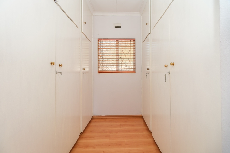 4 Bedroom Property for Sale in Helderkruin Gauteng