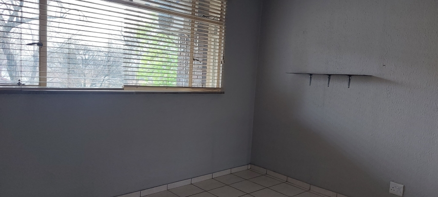2 Bedroom Property for Sale in Impala Park Gauteng