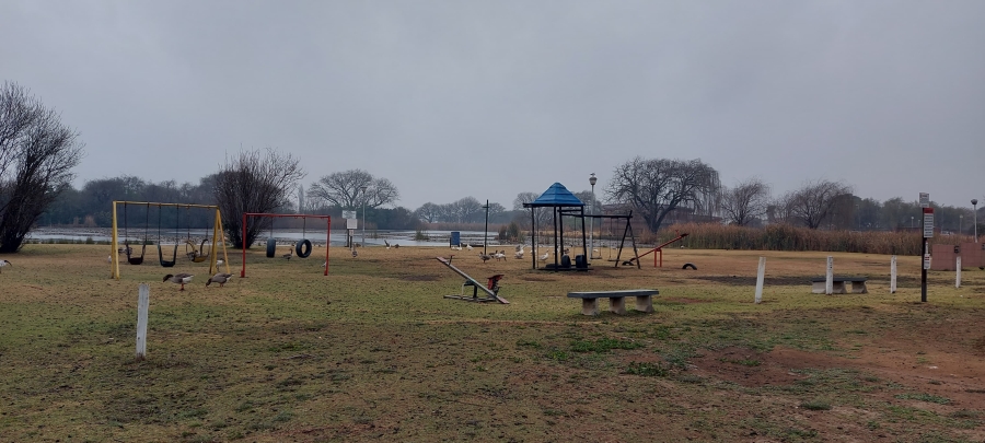 2 Bedroom Property for Sale in Impala Park Gauteng