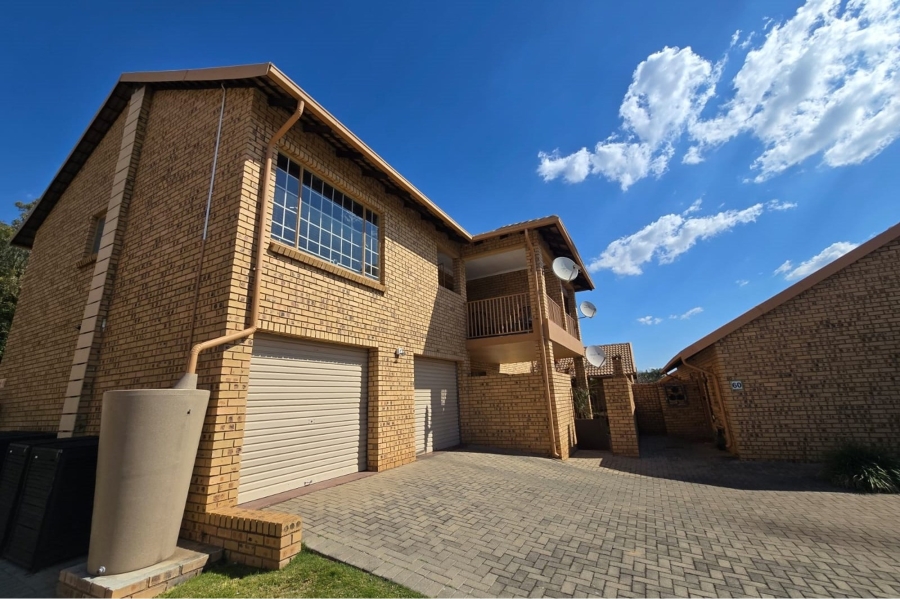 2 Bedroom Property for Sale in Magalieskruin Gauteng